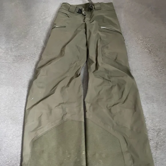 Arc'teryx Olive Green Women's Pants - Picture 2 of 7